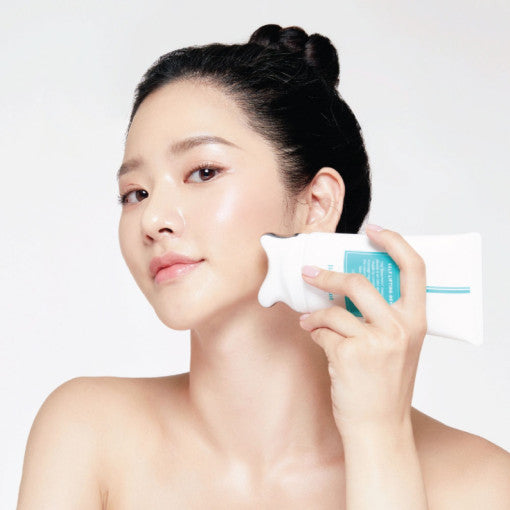 BeaumAnt  Gua Sha Massager Face & Neck Lifting Cream 120ml